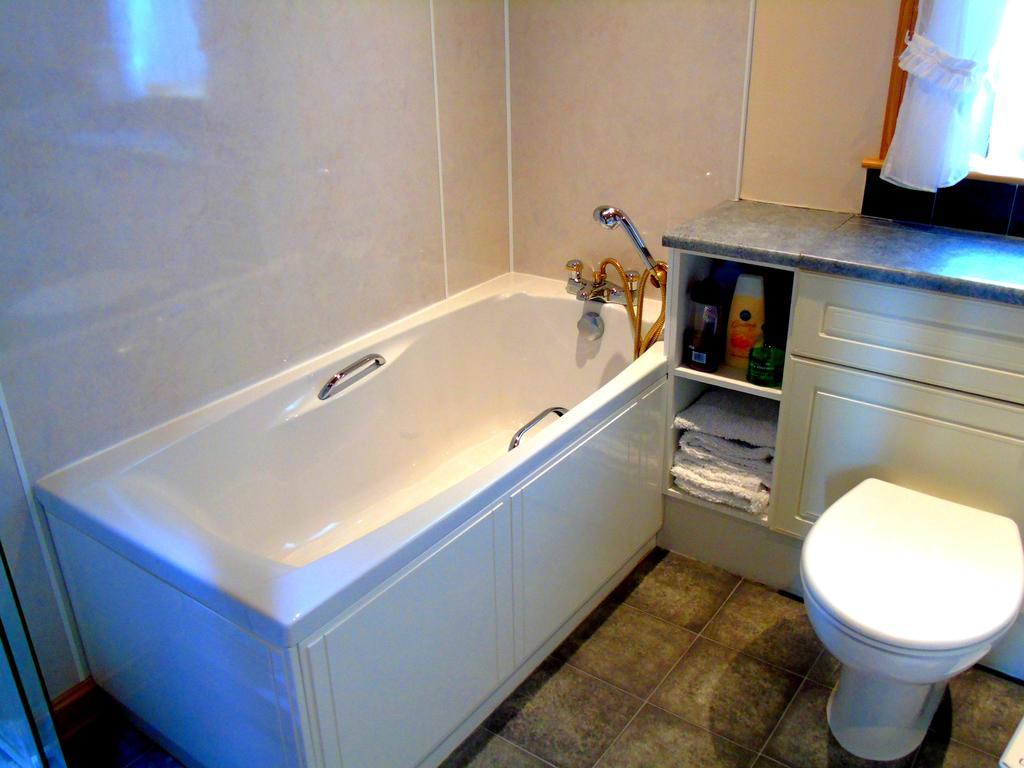 Jomarnic B&B Lossiemouth Esterno foto