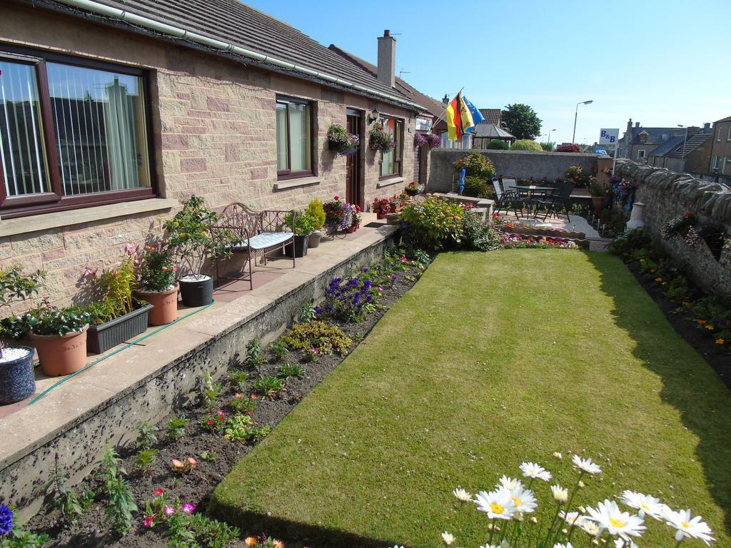 Jomarnic B&B Lossiemouth Esterno foto