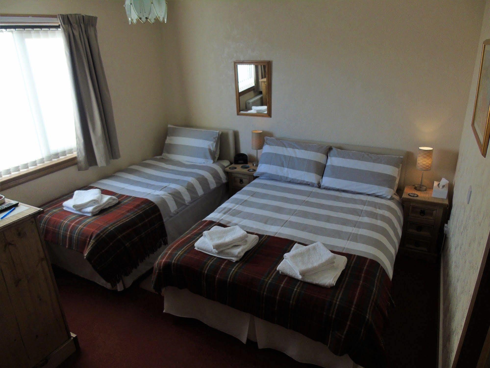 Jomarnic B&B Lossiemouth Esterno foto