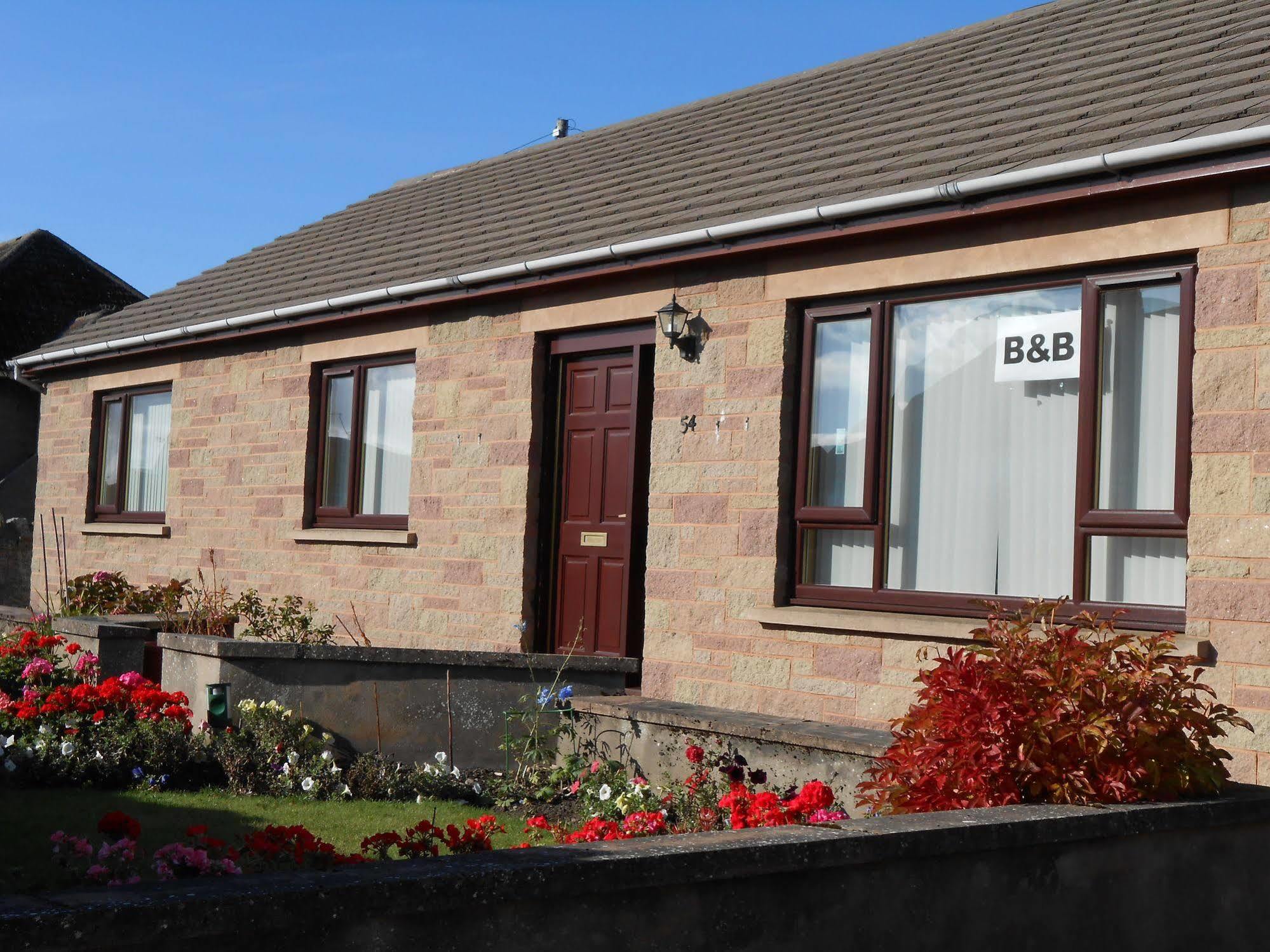 Jomarnic B&B Lossiemouth Esterno foto